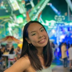 Meet your Posher, Emi